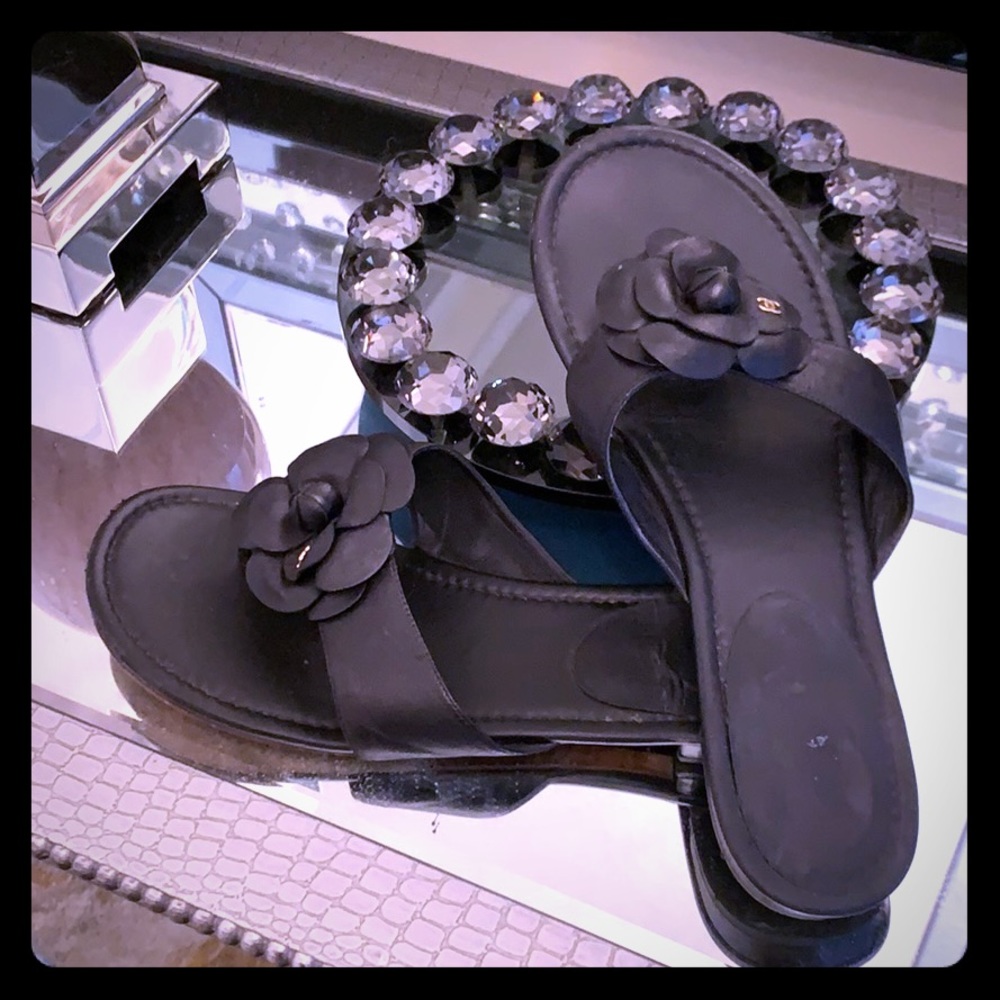 - 🔥🔥Chanel sandals 🔥🔥
